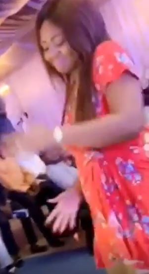 Regina Daniels flaunts baby bump