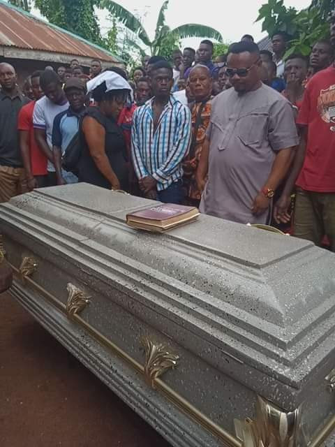 Nigerian lady mourns boyfriend