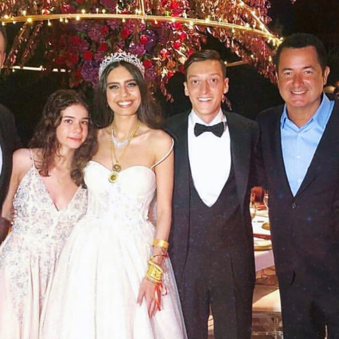 Mesut Ozil marries