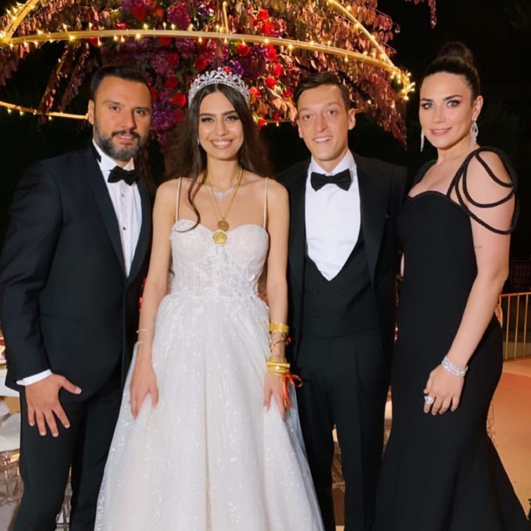Mesut Ozil marries