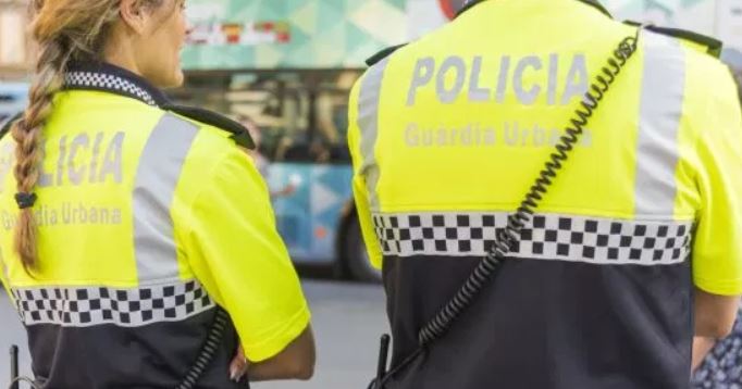 Mother and daughter report assassin to police for failing to carry out murder they paid him for