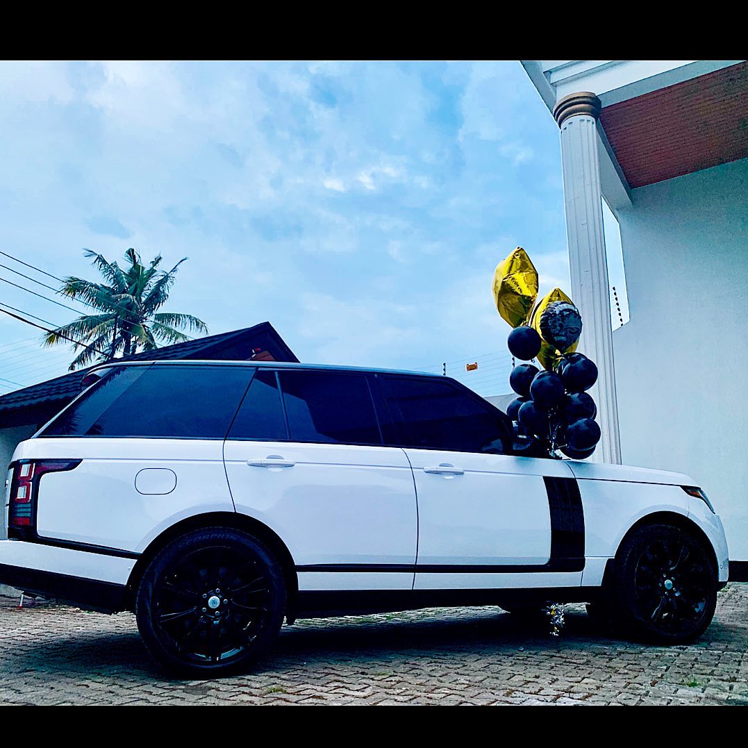 Swanky Jerry acquires Range Rover