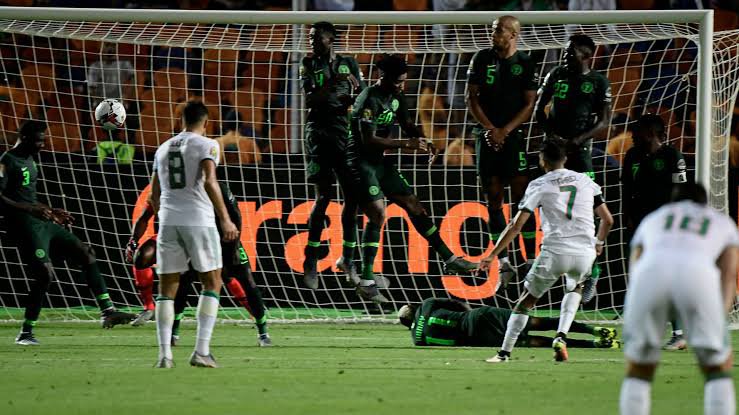 Algeria kids mock Super Eagles