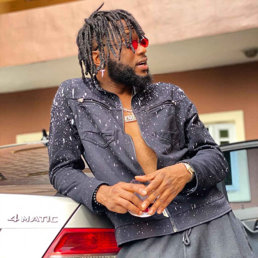 Rapper, Dremo angrily replies troll who said he doesn&#39;t know him