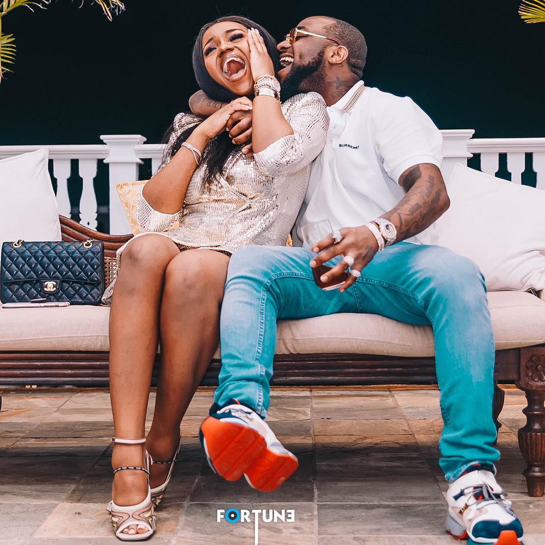 “It’s painful” - Chioma says as Davido fondles her breast (Video)