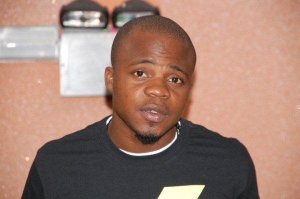 Dagrin’s brother begs