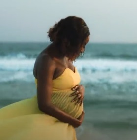 Simi and Adekunle Gold expecting their first child