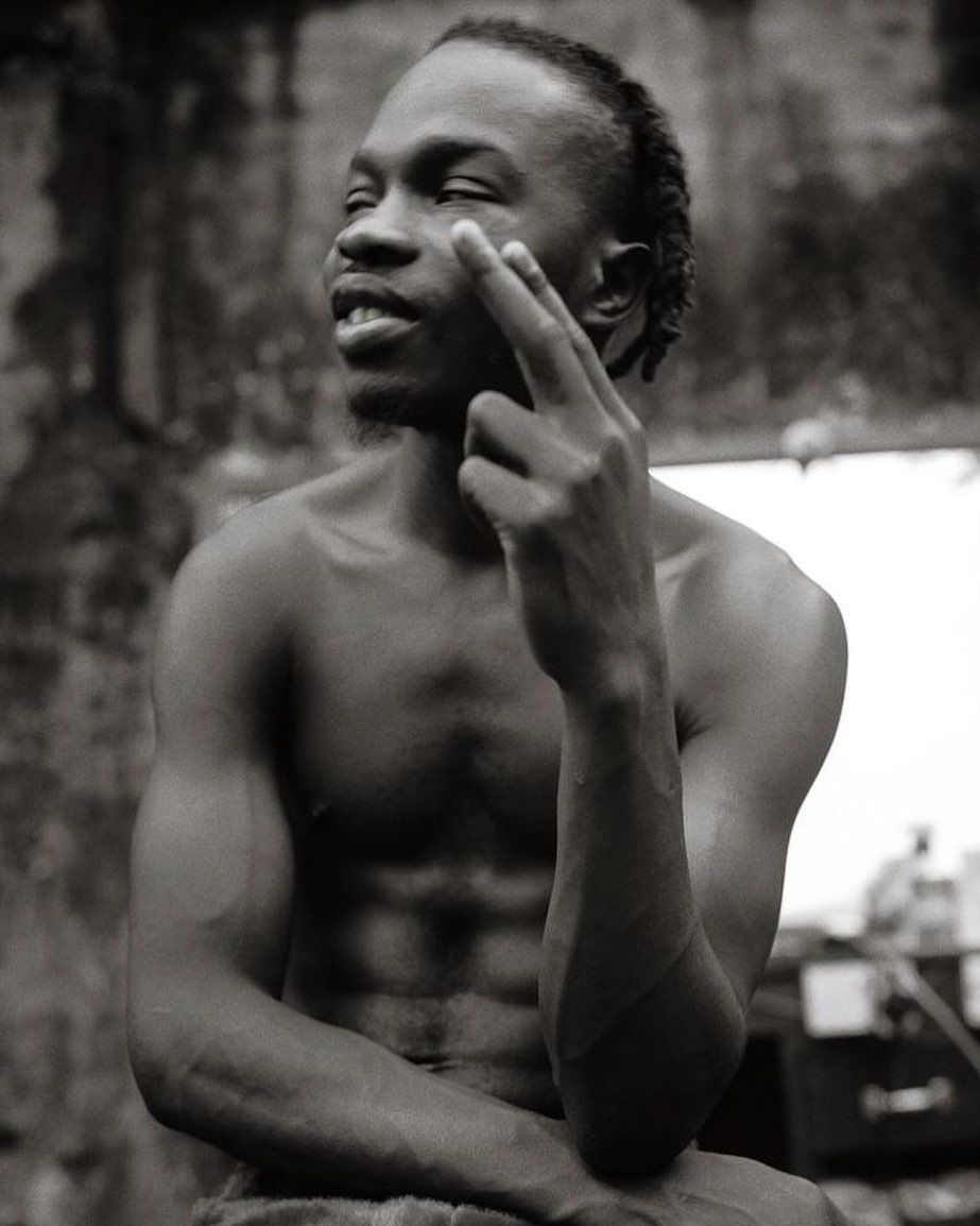 Naira Marley admonishes fans