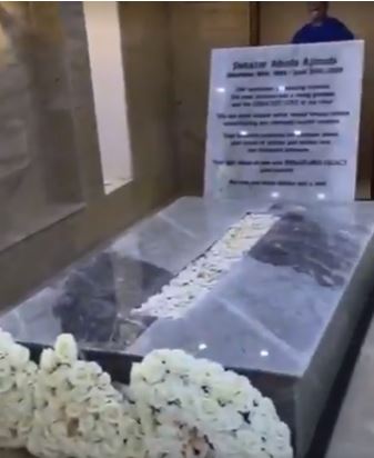 Ajimobi's grave