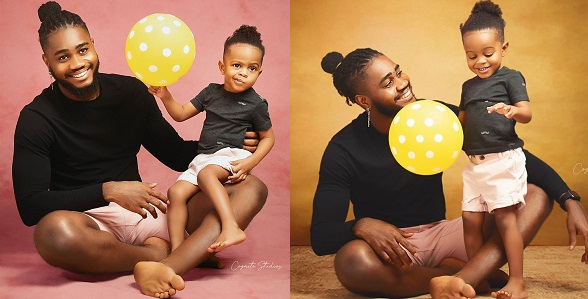 praise11 praise twins