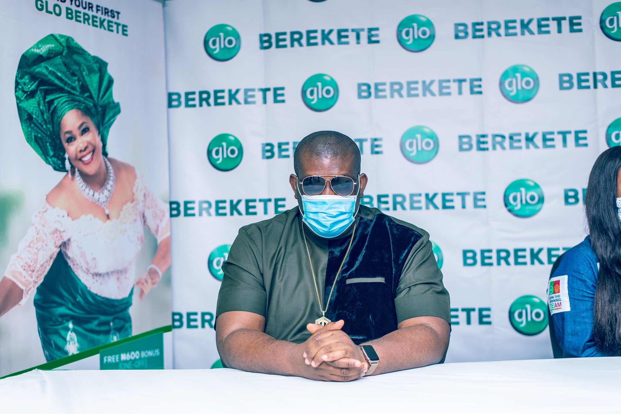 don jazzy signs