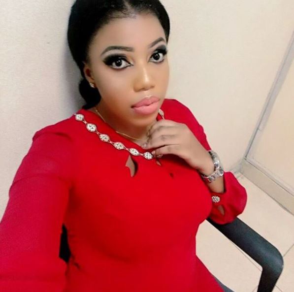 Nigerian lady cries out for help over domestic violence; says she