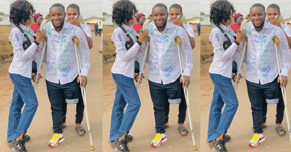 Man who lost one leg after stray bullet hit him during the End SARS protest is now a graduate (Photo)