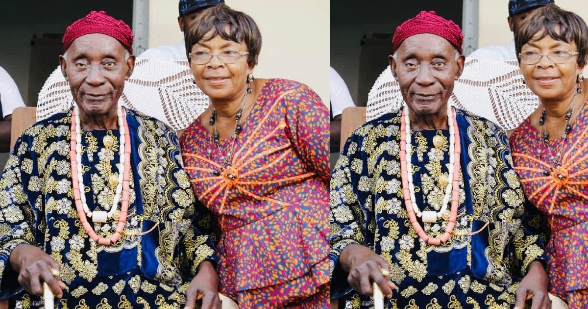 Nigerian man praises his mother for the way she honours his father even when she was the family breadwinner