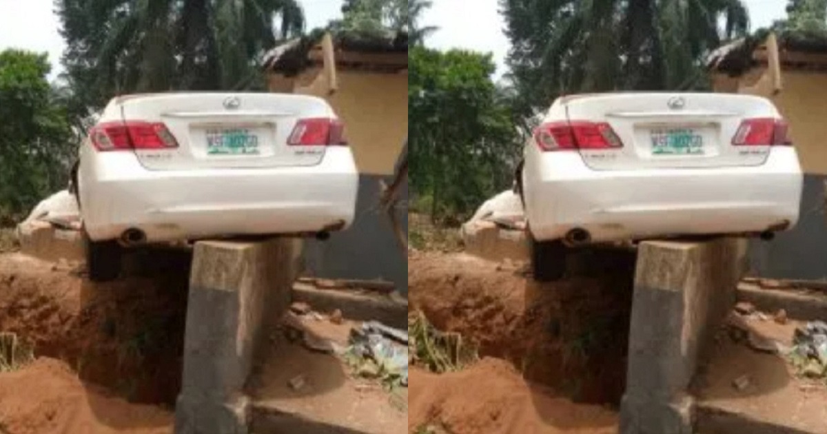 Speeding driver kills himself and a female pedestrian in a fatal accident