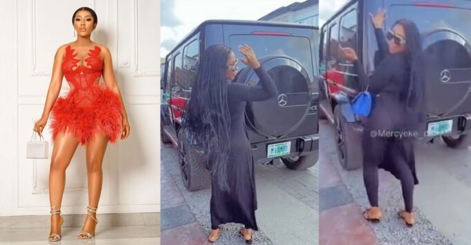 Blogger reveals identity