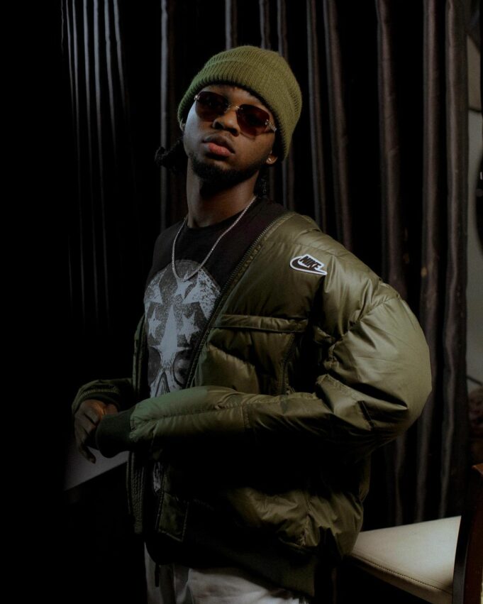 Omah Lay officially receives his Headies ‘next rated’ award car prize