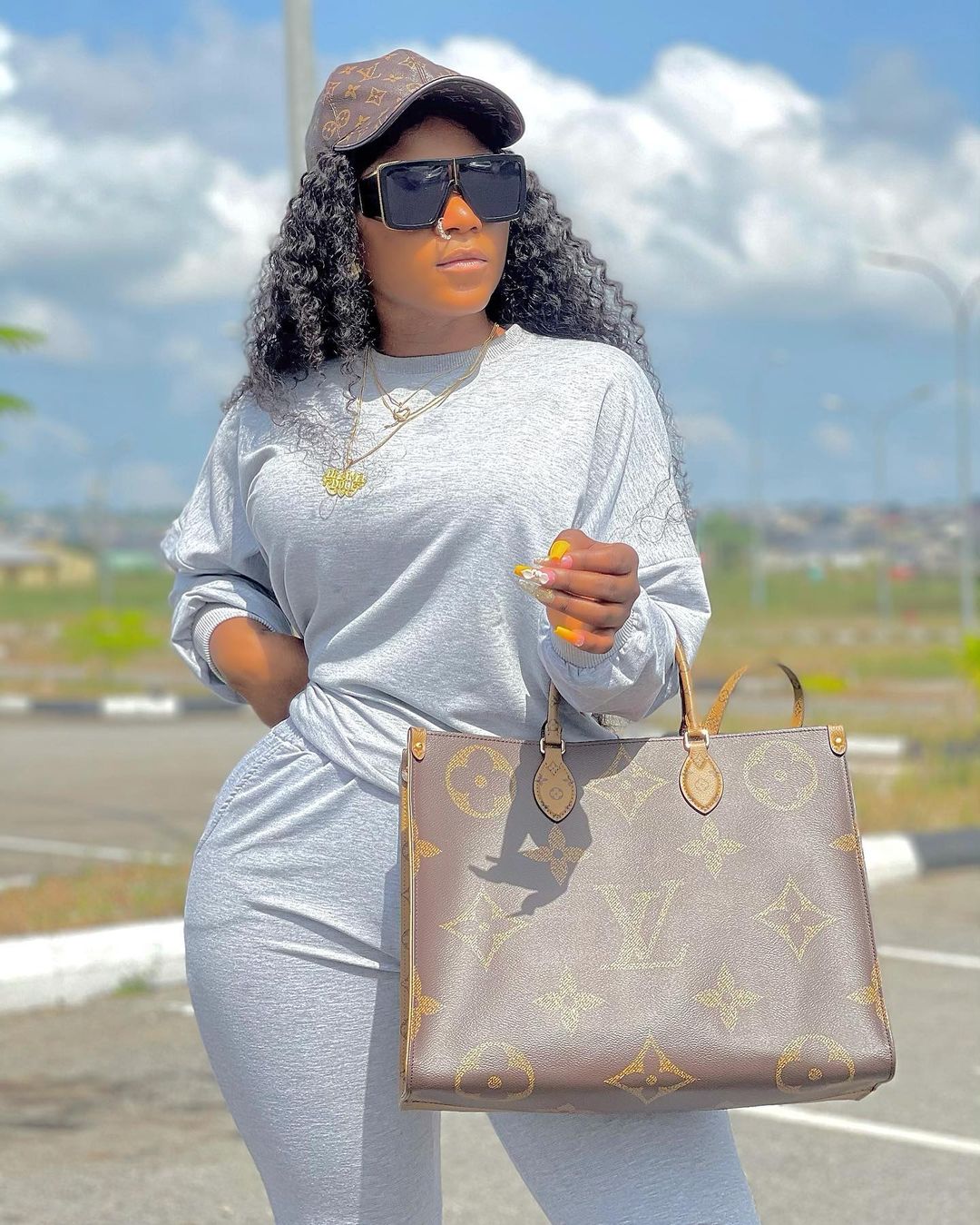 Don’t take pics with anyone you’re dating — Actress Destiny Etiko tells fans 3 260126229 590392672167637 2075492177887818749 n