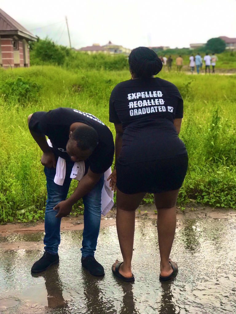 Single mum gets emotional as she recounts how she graduated from university despite all odds 4 Single mum gets