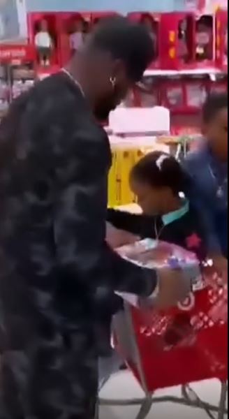 “Let love lead” – Fans reacts as Peter Okoye takes his twin brother, Paul’s kids on a shopping spree in the US (video) 3 ggg