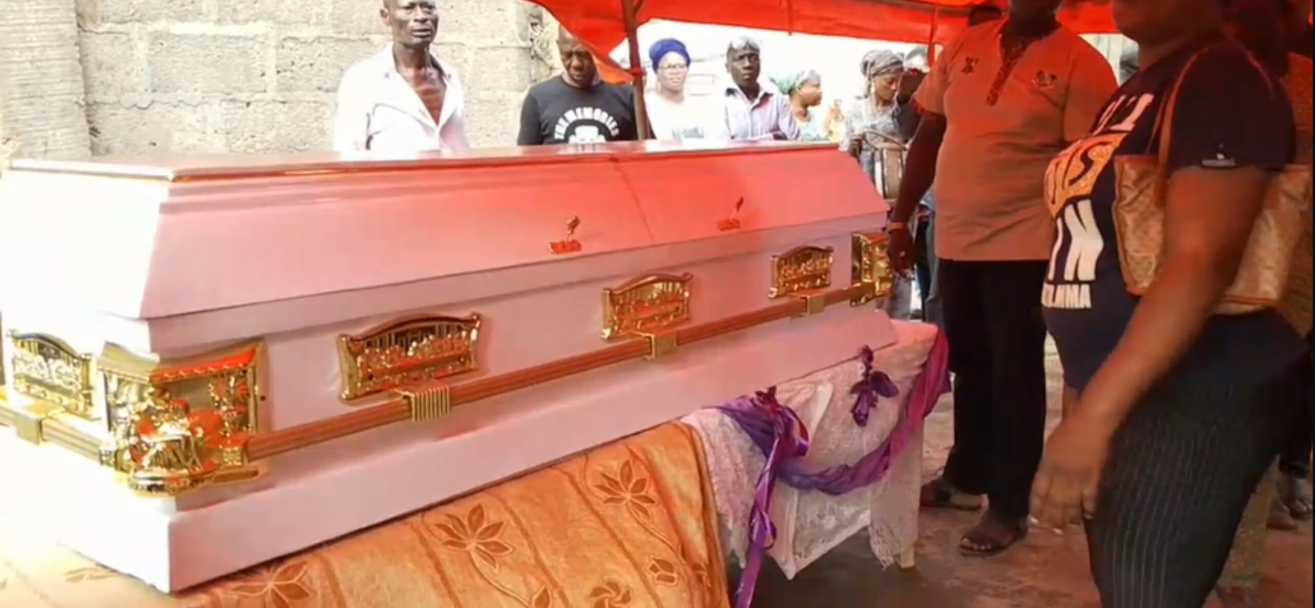 Photos from the burial of Late veteran actor, Baba Suwe 6 suwe burial 03 scaled