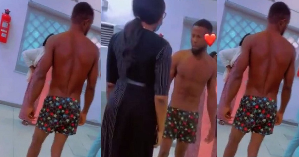 Man loses his cool and str!ps in public to ask for his money in a bank in Lagos
