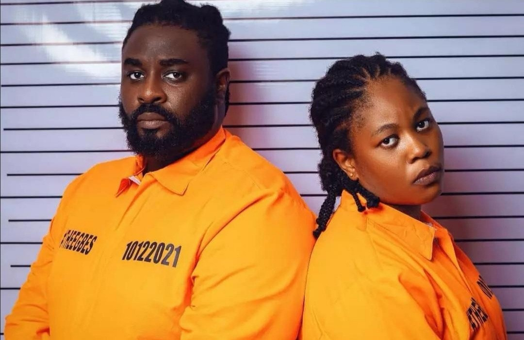 “Sentenced to life” – Couple celebrate 5th wedding anniversary with mugshot-inspired photos 5 61b3b37f18437