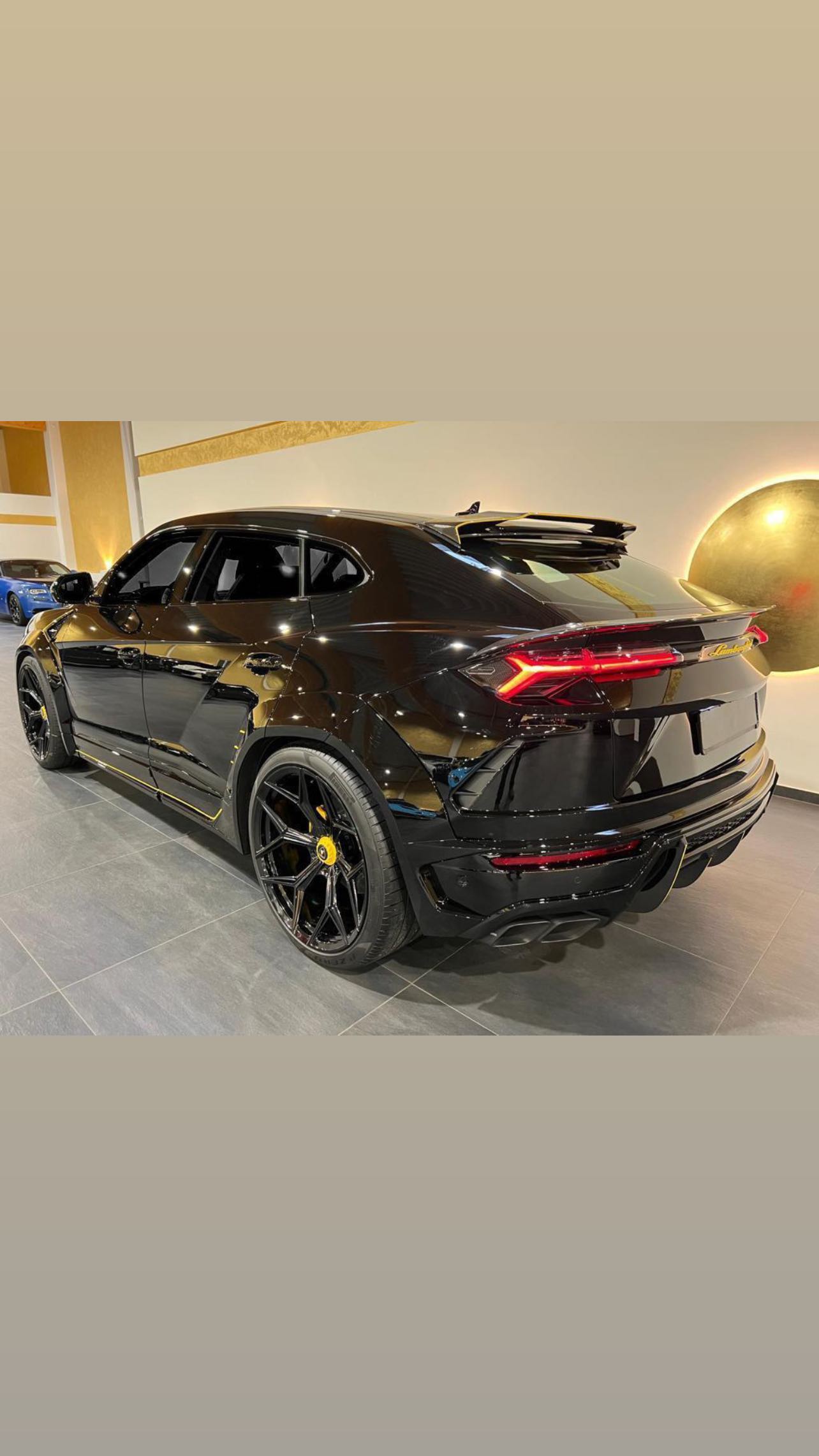 African Giant Doings – Burna Boy acquires Lamborghini 2022 model (Photos+Video) 4 271260342 1273929993107414 5083125051810454942 n