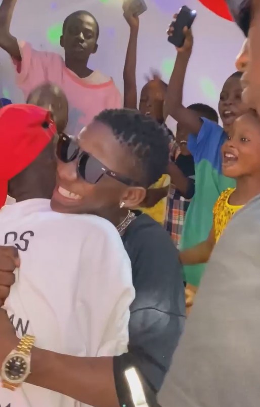 Ikorodu Bois hilariously reenact video of Wizkid and Davido hugging each other last night (Watch) 3 Ikorodu bois reenact