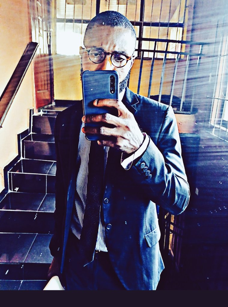 Barrister narrates experience with an insensitive neighbor who never offered him a lift 3 Barrister narrates