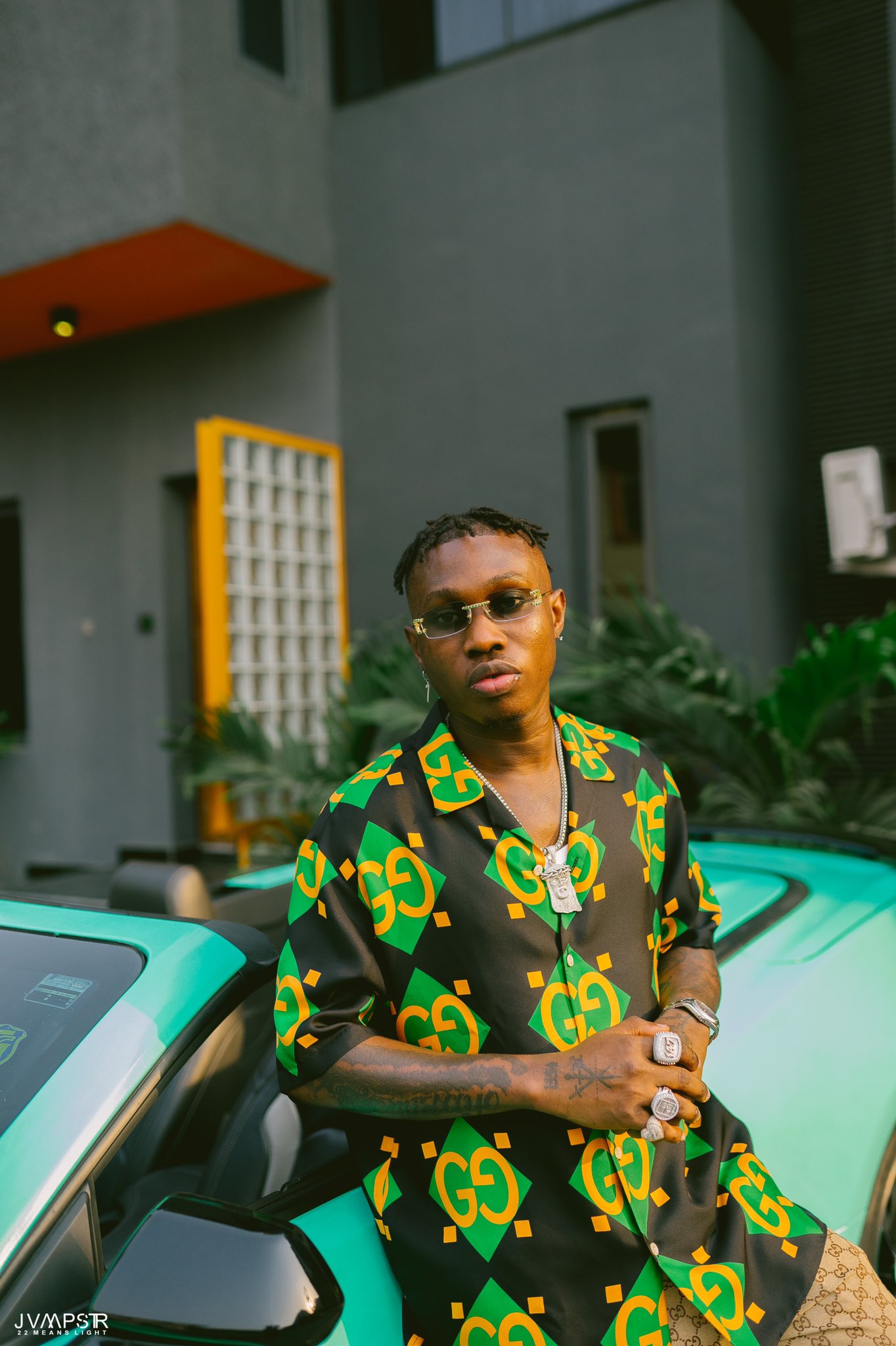 “Zlatan Ibile’s mental health was not even considered” – Twitter Users drag Zlatan Ibile after Wizkid and Davido hugged and reconciled. 4 zlatan