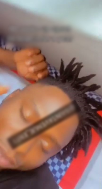 “This one na 9ja Delilah” – Reactions as lady cuts her boyfriend’s dreadlocks while he was sleeping (video) 3 MD