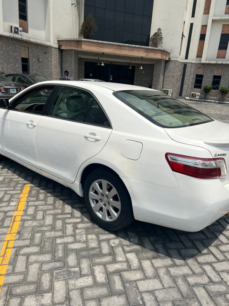 Comedian, Sabinus gifts his childhood friend a brand new car (video ) 6 oga sabinus3