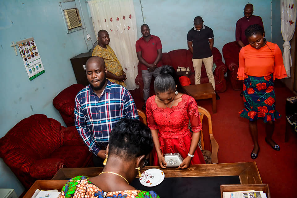 “Wedding is not expensive, na you wan impress village people” – Lady says as she shares photos from her simple wedding 3 Lady says