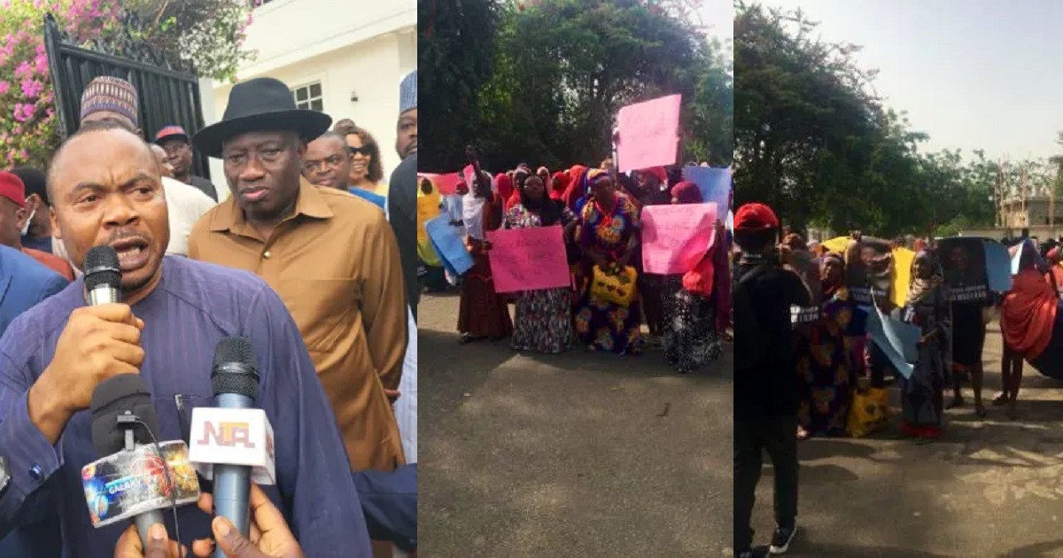 Protesters storm Goodluck Jonathan’s office to beg him for forgiveness and ask he declare for presidency (photos)