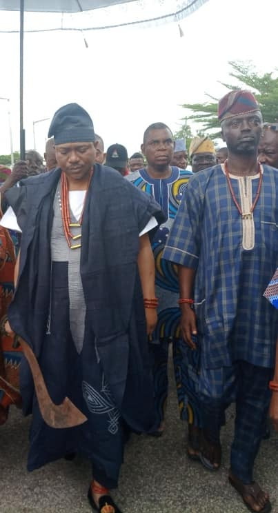 Owo church massacre: Olowo of Owo joins Ogun worshippers to invoke curses on perpetrators (photos/video) 4 62ac33d8d8b5c