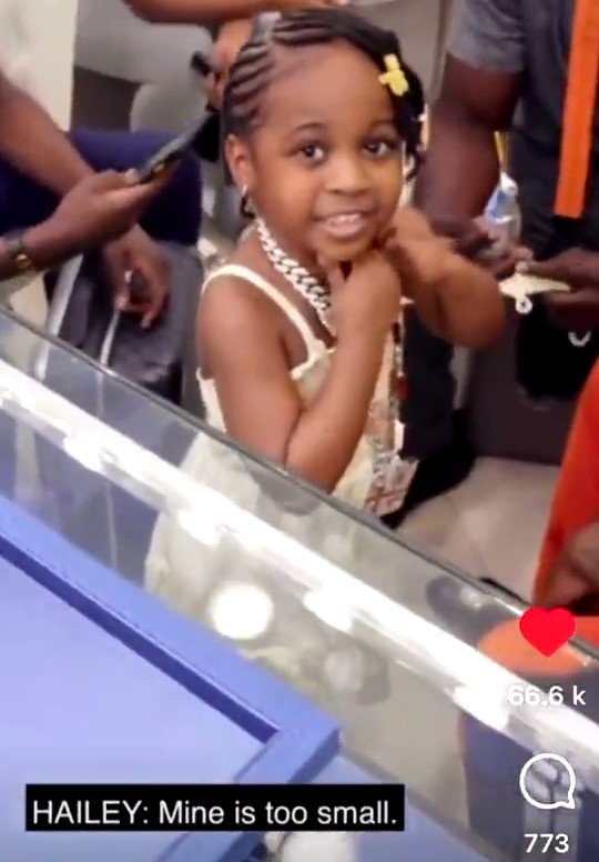 “Your daddy is rich! Tell them!” — Old video of Davido affirming his affluence to his second daughter, Hailey emerges (WATCH) 3 Davido Hailey Rich1