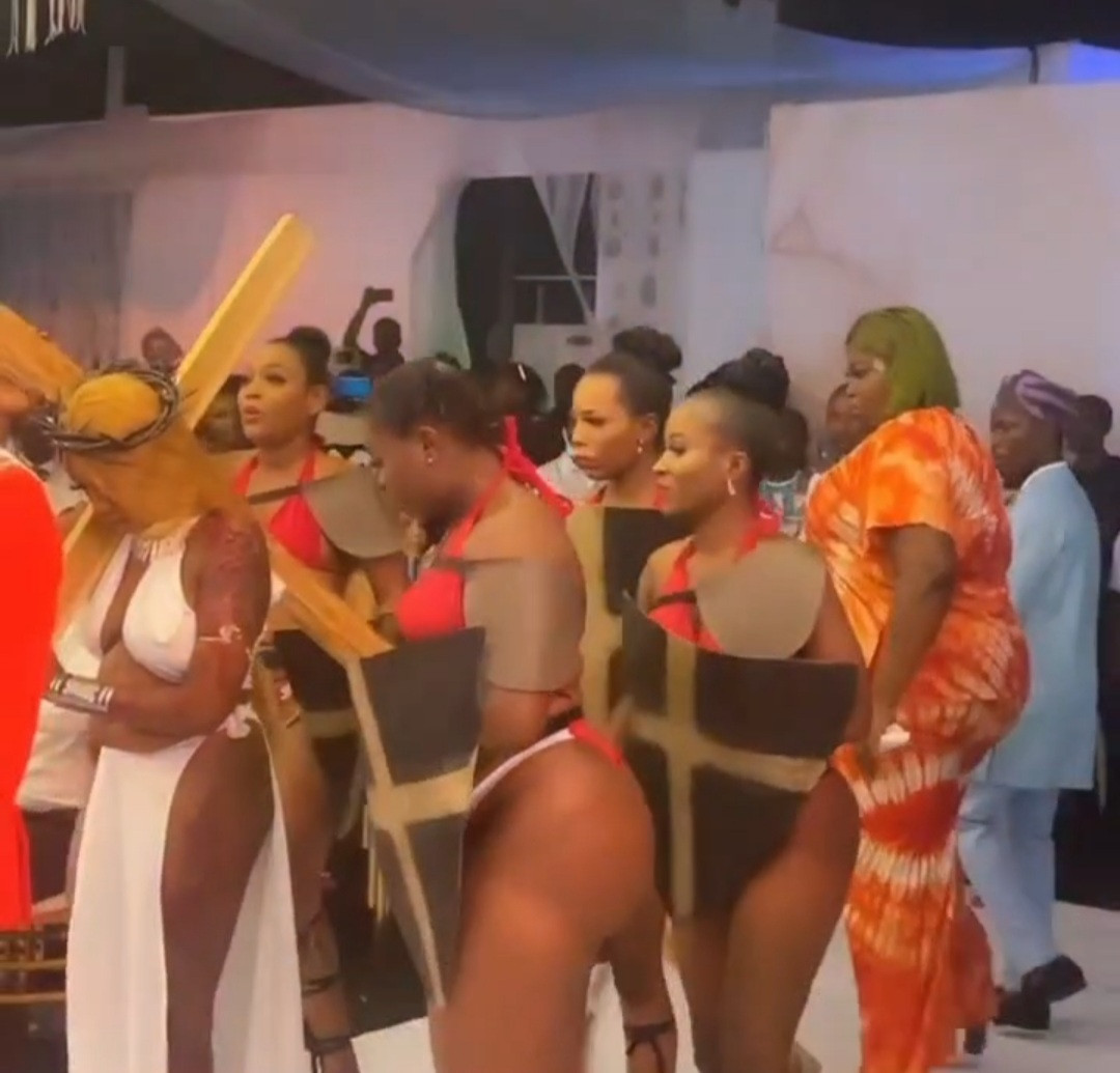 Socialite, Pretty Mike storms Funnybone’s wedding ceremony with semi-nude ladies depicting story of ‘Jesus’ carrying the cross to Golgotha