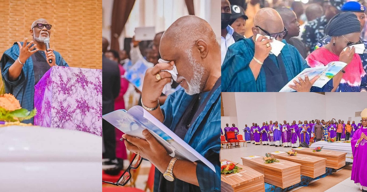 Owo church massacre: “I’ve failed my people” – Governor Akeredolu weeps at funeral for slain victims (photos)