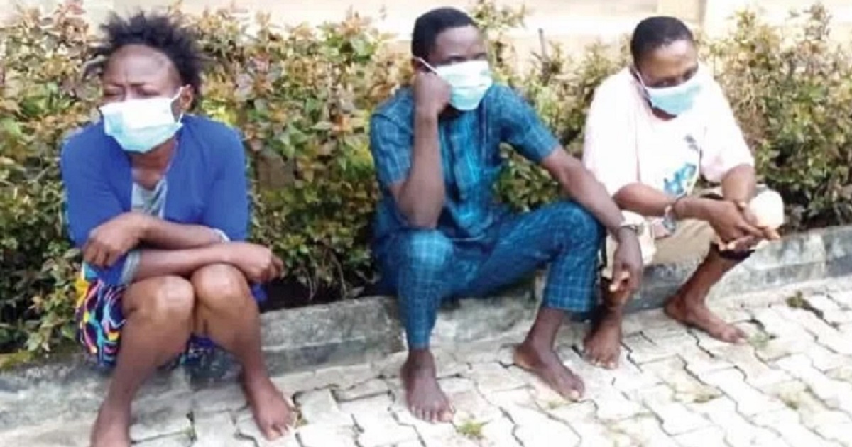 Brave man overpowers armed robber trying to rape his wife in Ondo, grabs his gun