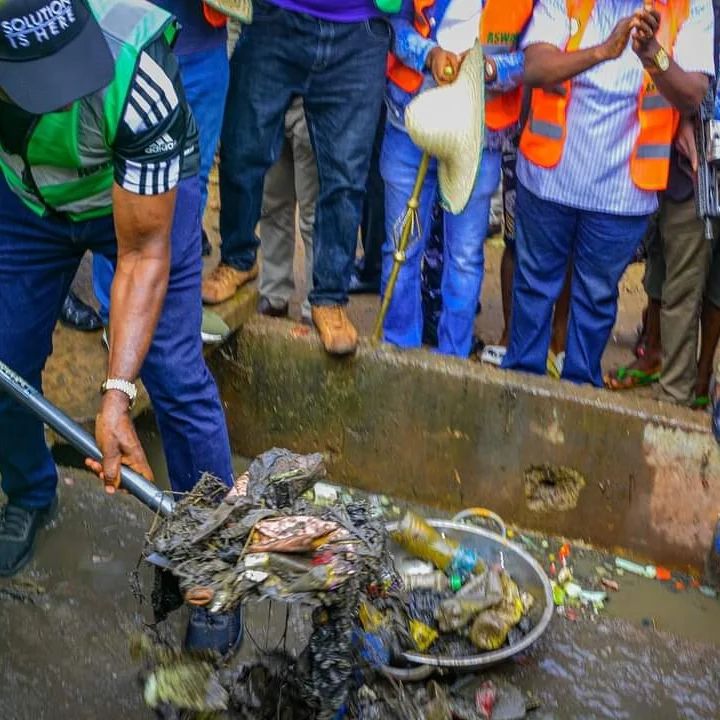 Gov. Soludo sparks reactions as he joins Anambra indigenes on monthly sanitation