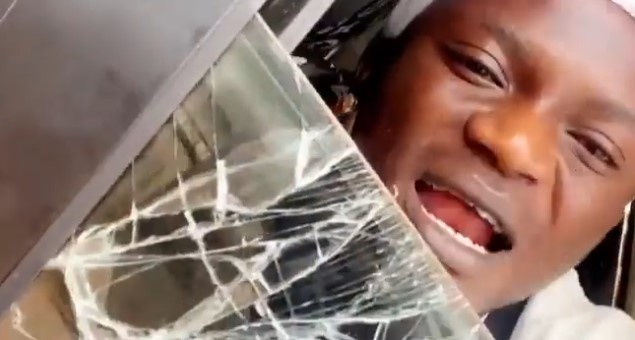 Singer, Portable choses to be the “bigger person” as he pardons and gifts cash to the person who broke his car window (VIDEO) 3 Portable glass