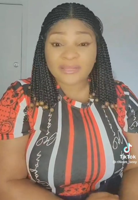 Nigerian lady berates