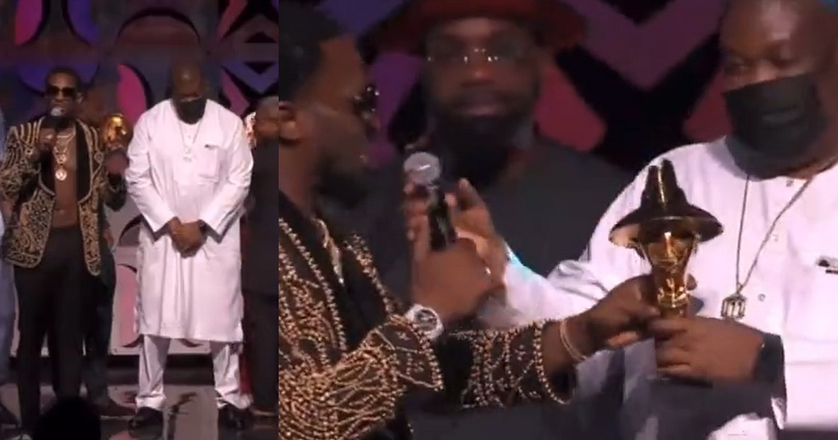 Headies: Nigerians react to Don Jazzy’s countenance after D’banj invited him on stage as he bagged an award (Video)