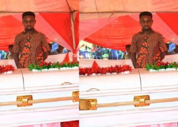 “I had to pay N25,200” – Benue man laments bitterly after guests stole chairs he hired for his mother’s burial