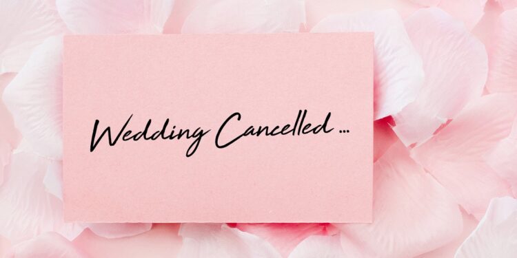 Man breaks up with his fiancée a month to their wedding after discovering she visited her ex