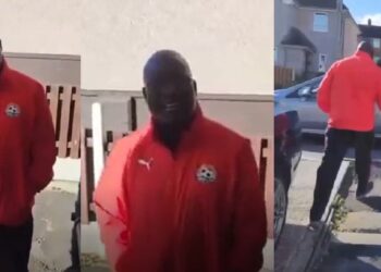 “Old fool, you want to exploit her” – Mother publicly embarrasses man for visiting her teenage daughter (Video)