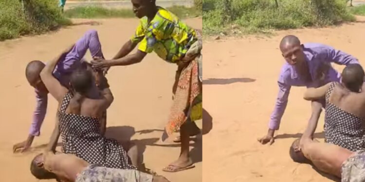Man caught on camera be@ting his aged mother in Delta community (video)