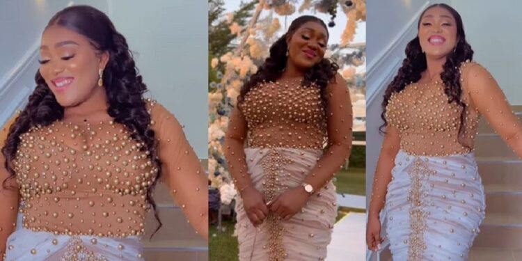 “This is wrong” – Eagle-eyed netizens drag actress, Peggy Ovire for stepping out without her wedding ring in new video (Watch)