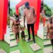 Sweet love: “Tallest man in South Africa” and his petite girlfriend celebrate their love (Photos)